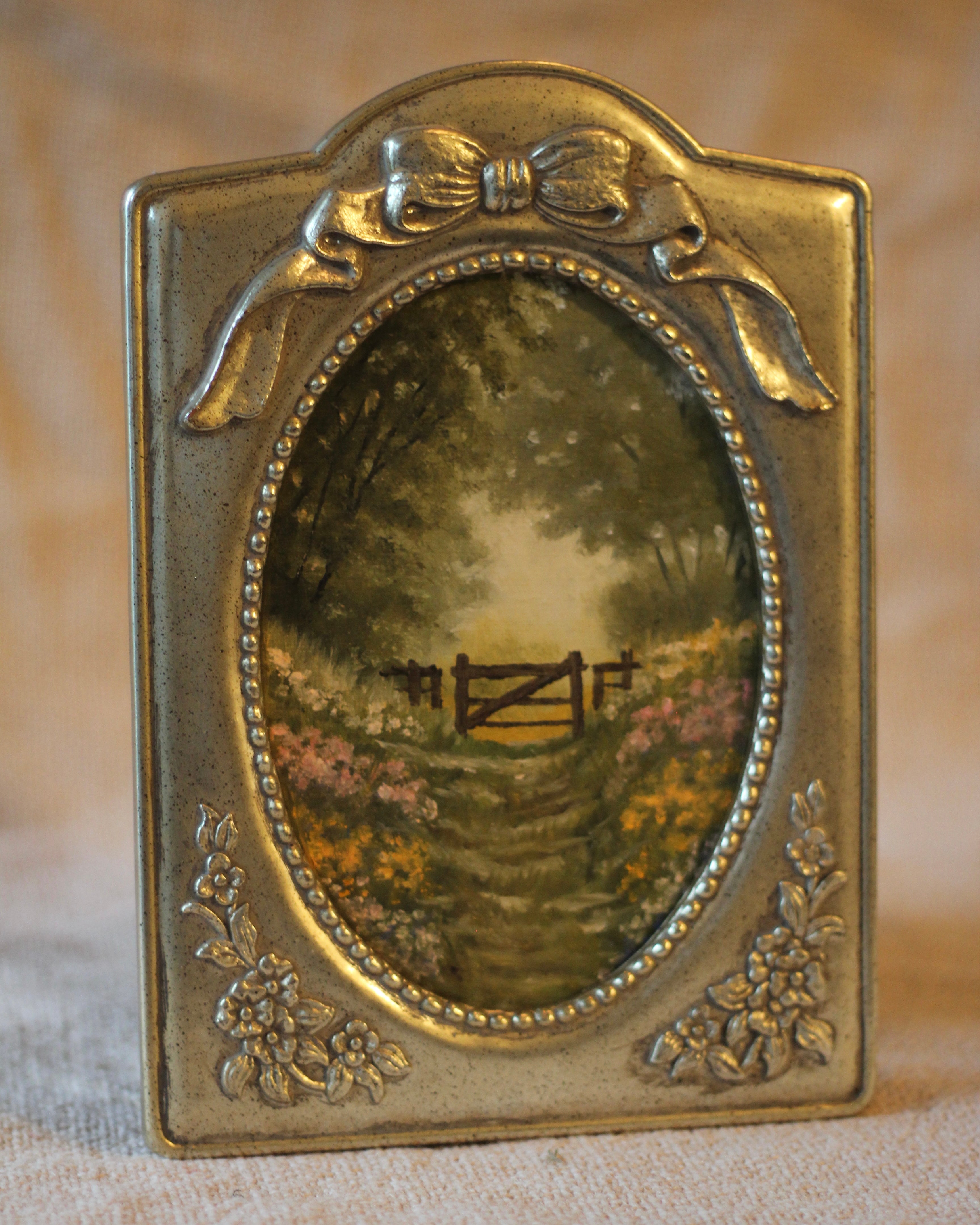The Secret Garden | Gold Frame · 16 x 22 cm · Original